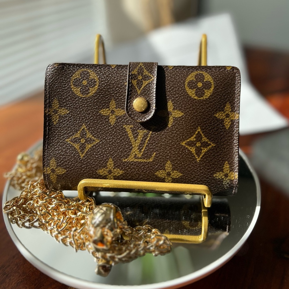LOUIS VUITTON Vintage Kisslock Monogram Wallet 😍 w/ COA